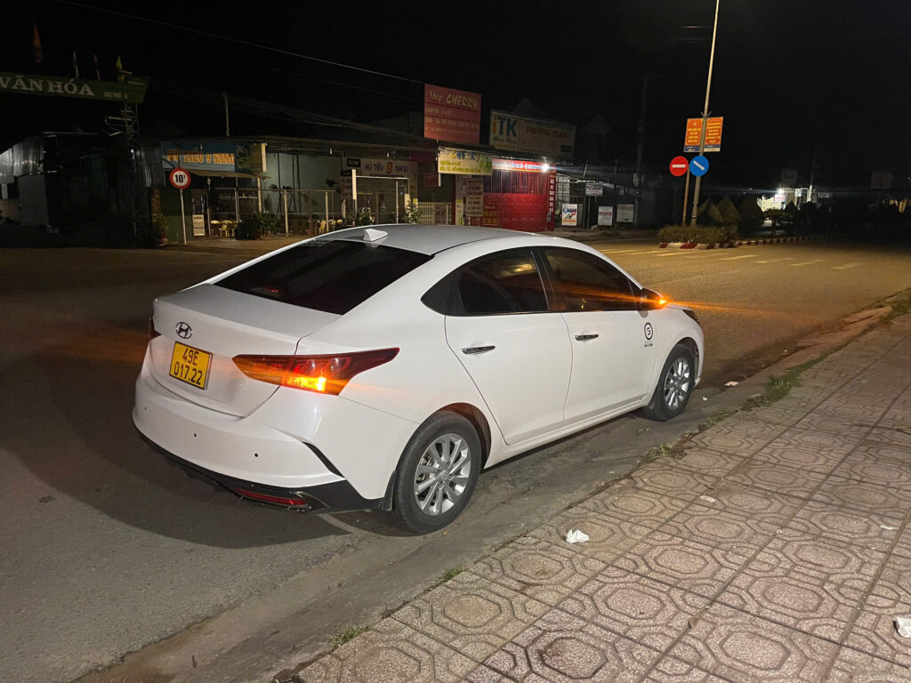 taxi 4 chỗ
